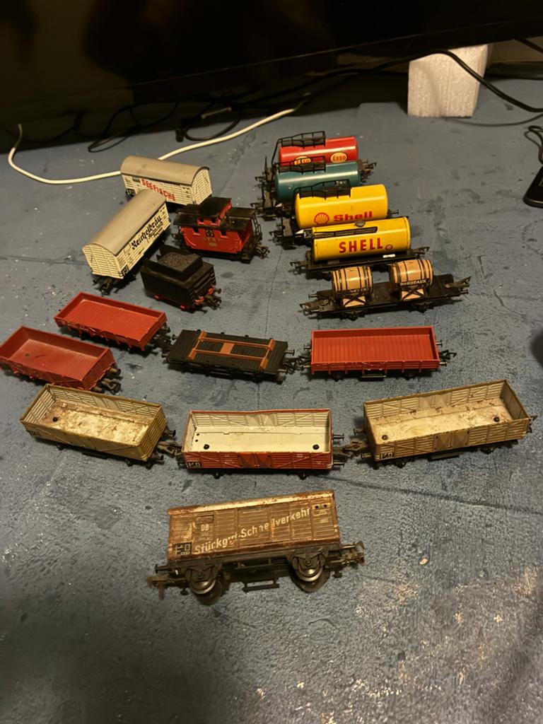 14 fleischmann wagons, Hobby en Vrije tijd, Modeltreinen | H0, Ophalen of Verzenden, Gelijkstroom, Wagon, Fleischmann