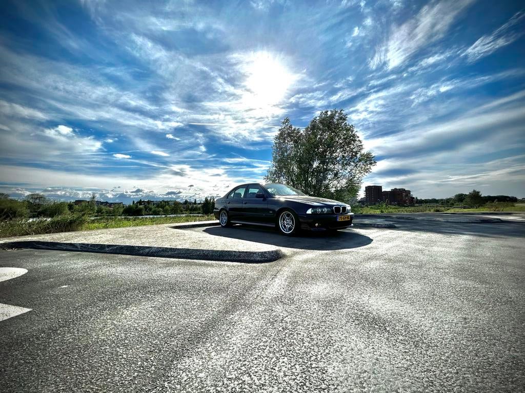 BMW 5-Serie 2.2 I 520 AUT 2001 Blauw, Auto's, BMW, Achterwielaandrijving, Blauw, 170 pk, Sedan