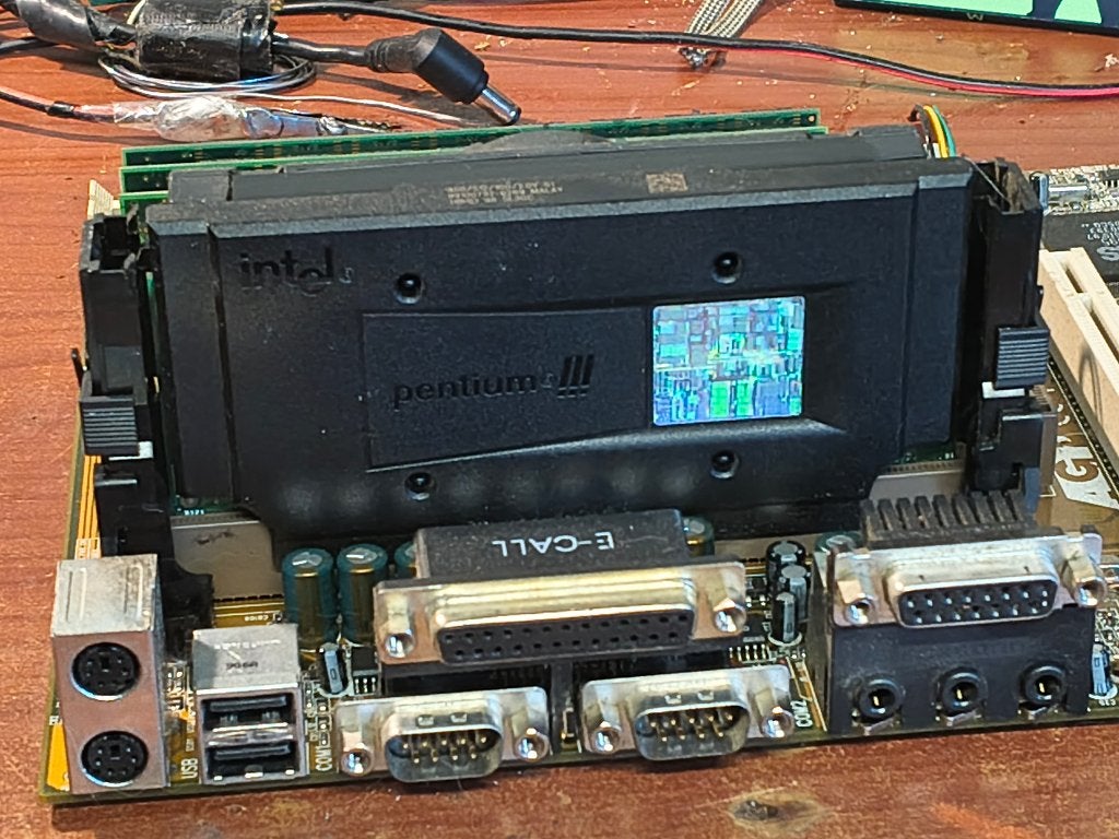 Pentium 3 ATX mobo  PCI AGP  ISA, Ophalen of Verzenden, Vintage computer