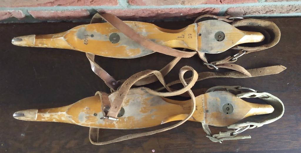 antieke doorlopers  Nooitgedacht e/o Hoekstra,  volgnr 5, Overige merken, Klapschaats, Gebruikt, Friese doorlopers