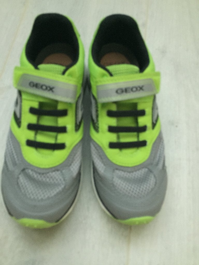 Nieuwe GEOX schoenen maat 33, Schoenen, Nieuw, Ophalen of Verzenden, Jongen