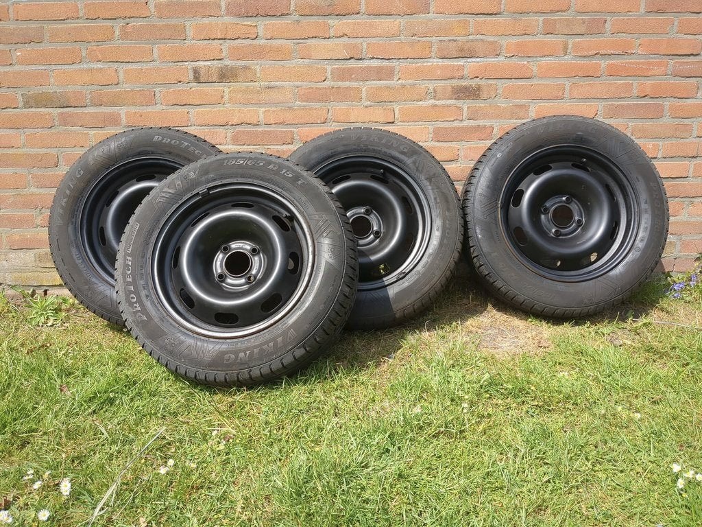 Zomerbanden op stalen velgen, Auto-onderdelen, Banden en Velgen, Ophalen, Gebruikt, 15 inch, Banden en Velgen