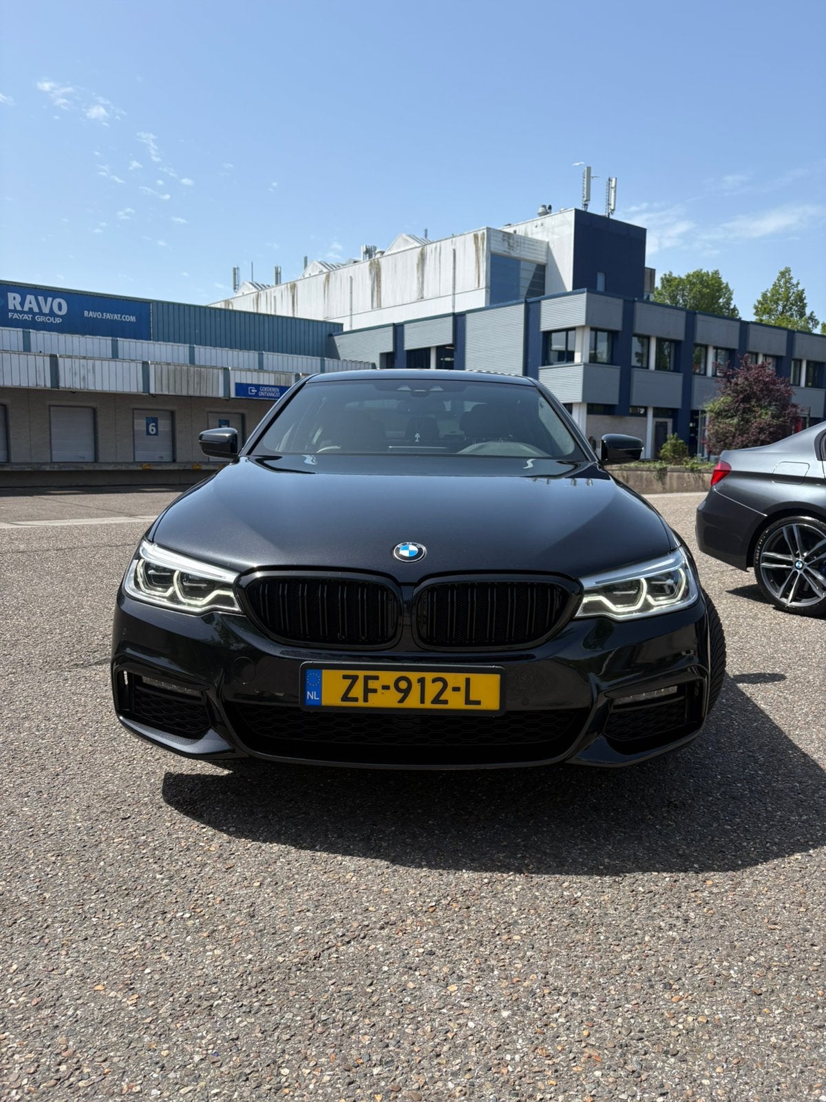 BMW 5-Serie 520i 184PK Aut. 2019 Black-Saphire-Metallic, 1998 cc, Achterwielaandrijving, 4 cilinders, 2000 kg