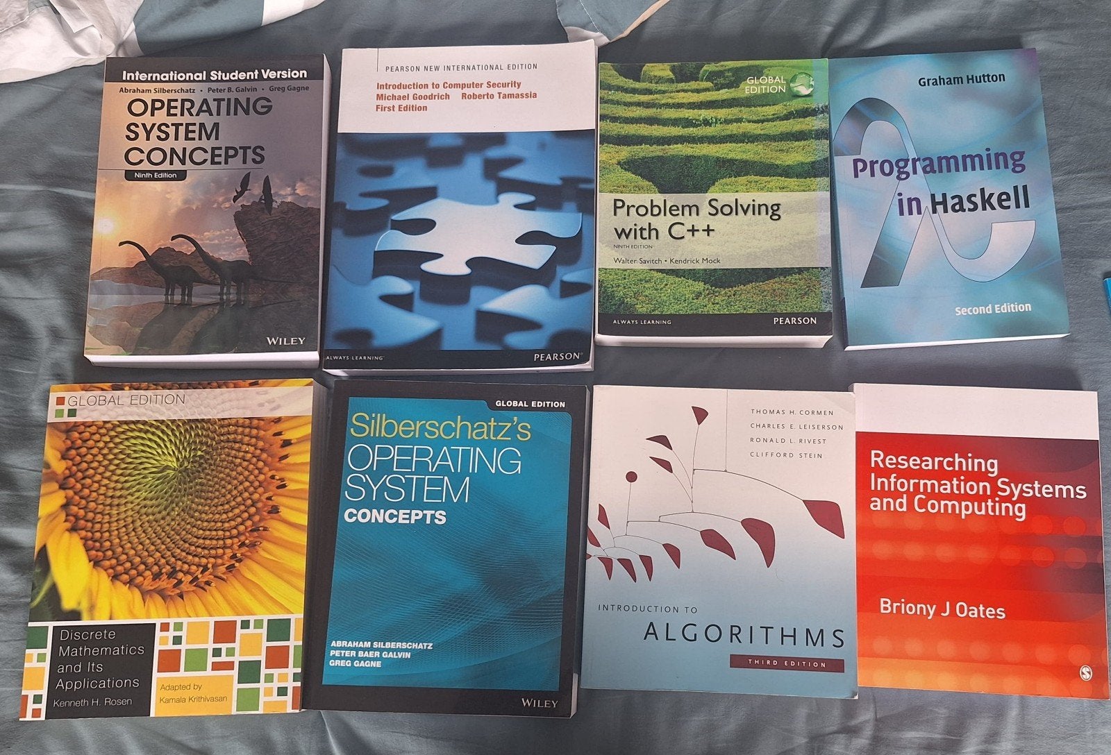 Boeken voor Computing Science aan Radboud Universiteit, Boeken, Ophalen, Abraham Silberschatz, Peter Baer Galvin, Greg Gagne, Beta