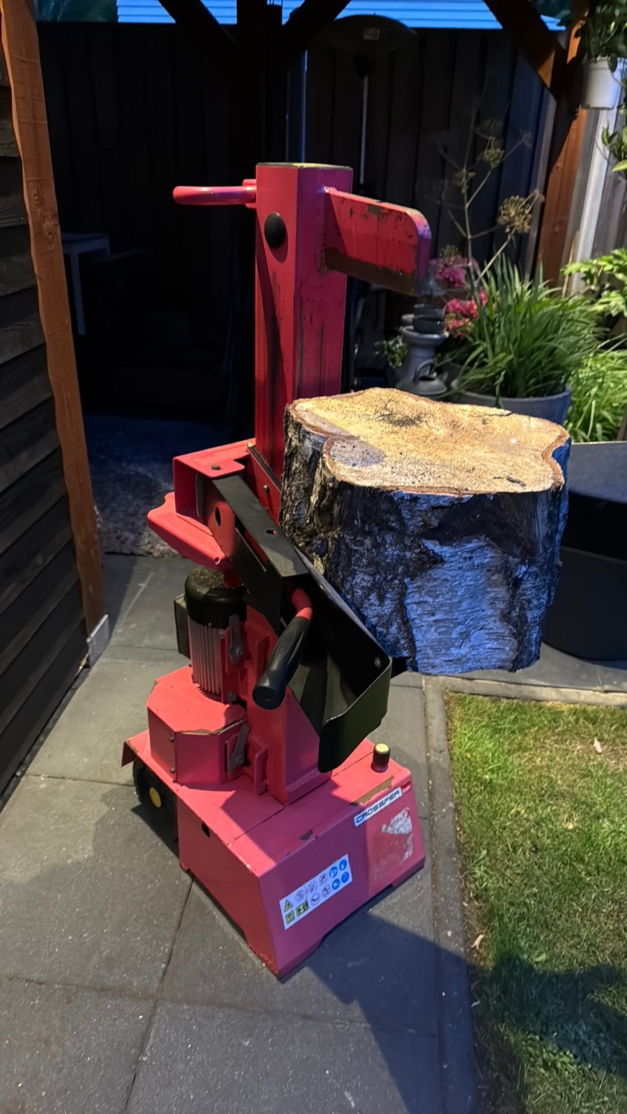 Krachtige (8 ton) staande houtklover, kloofmachine, klover, Tuin en Terras, Kloofmachines, Ophalen, Zo goed als nieuw, Elektrisch