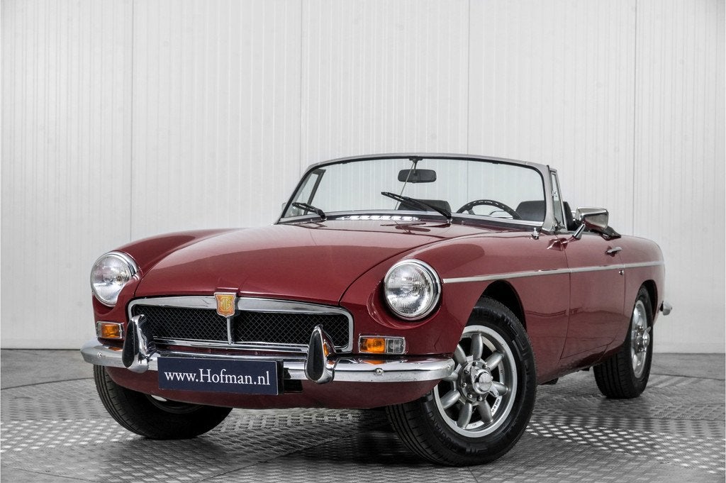 MG B MGB metal dash overdrive . (bj 1973), B, Achterwielaandrijving, Gebruikt, 4 cilinders