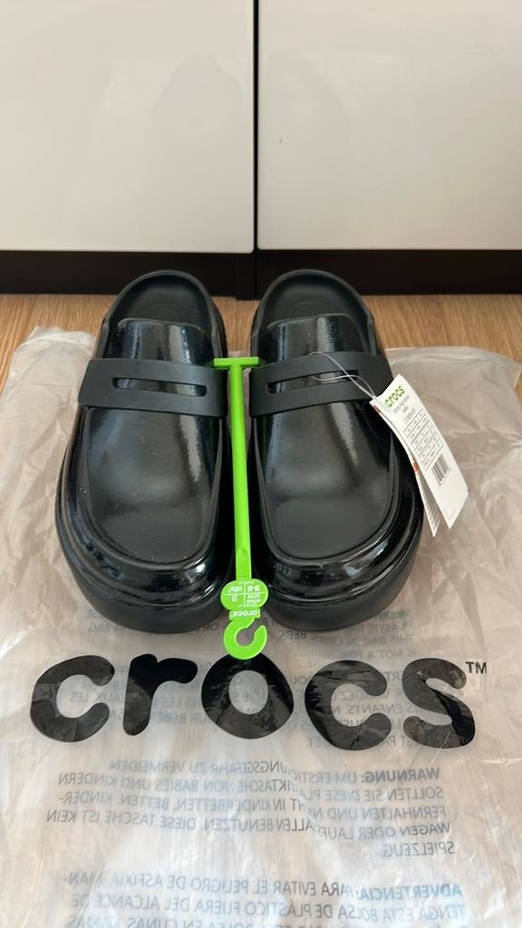 Crocs Zwart Lak Iconic Comfort Maat 40., Ophalen of Verzenden, Nieuw, Zwart