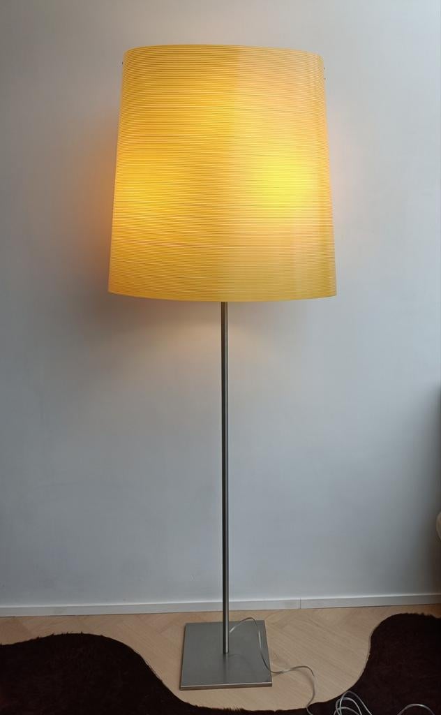 Foscarini Mega Kite vloerlamp, Huis en Inrichting, Lampen | Vloerlampen, Ophalen, Zo goed als nieuw, Kunststof, 150 tot 200 cm