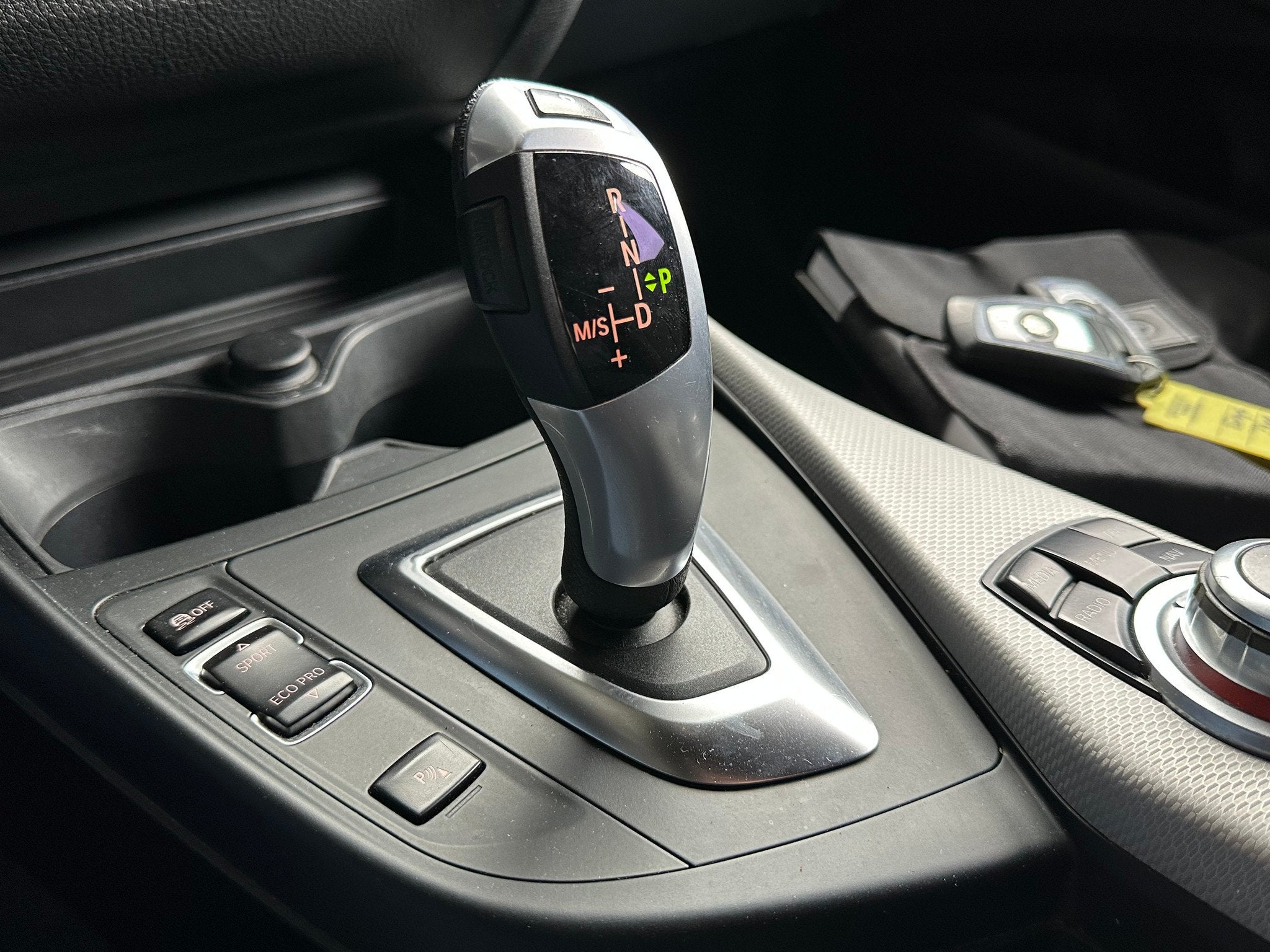 BMW 1 Serie 118i LCI | M-Sport | 5-Deurs | HiFi | Park Assis, 136 pk, Gebruikt, 1290 kg, Alcantara