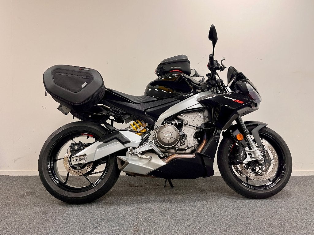 2022 Aprilia Tuono 660 Factory (zeer compleet), Traction Control, 2 cilinders, Occasion, Motorrijbewijs A