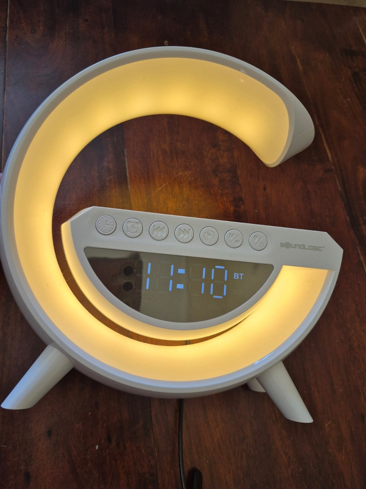 SoundLogic Smart Wekker  Draadloos Opladen en Sfeerverlich, Ophalen of Verzenden, Zo goed als nieuw, Digitaal