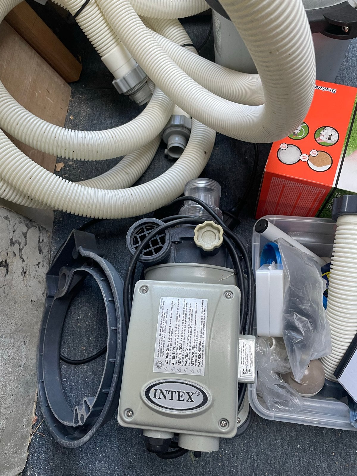Zwembad pomp en filter set - Intex, Ophalen, Gebruikt, Zwembadpomp