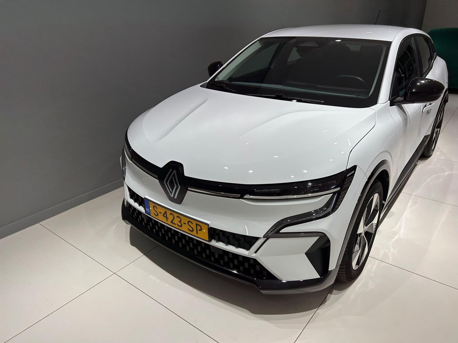 RENAULT Mégane E-Tech EV60 220pk Optimum Charge Equilibre T, Auto's, Stof, Zwart, 33 min, Wit