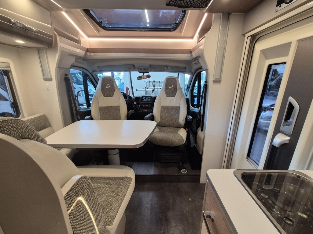 Dethleffs Trend T 6557 DBM, Caravans en Kamperen, Standaard zit, 6 tot 7 meter, Bedrijf, Achteruitrijcamera