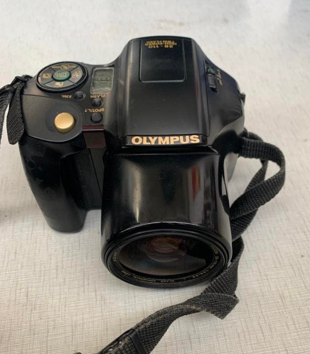 Olympus iS-100 analoge 35 mm bridgecamera uit jaren 90., Verzenden, Compact, Olympus