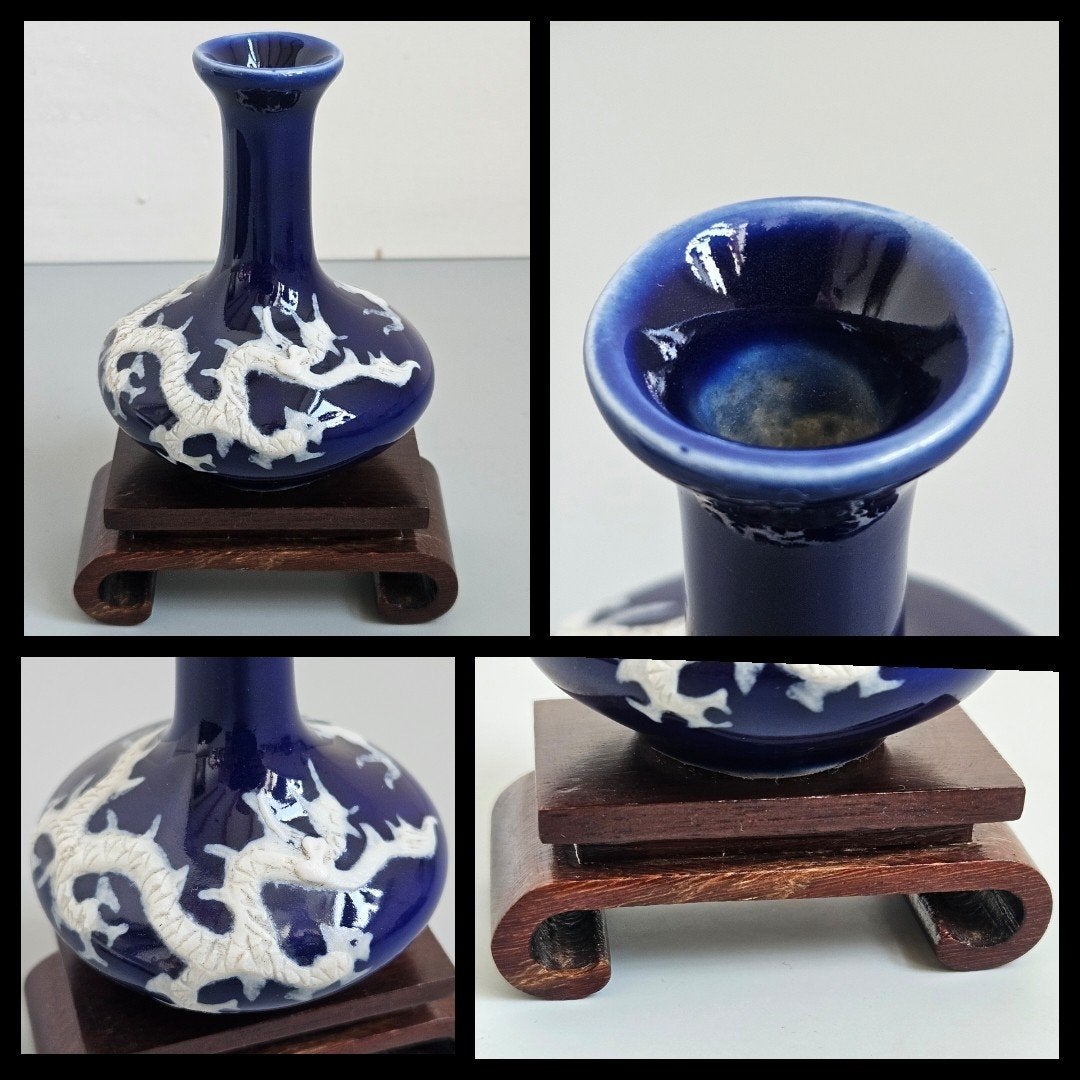 Antiek Chinees porselein,  blauw geglazuurd met drakendecor, Ophalen of Verzenden