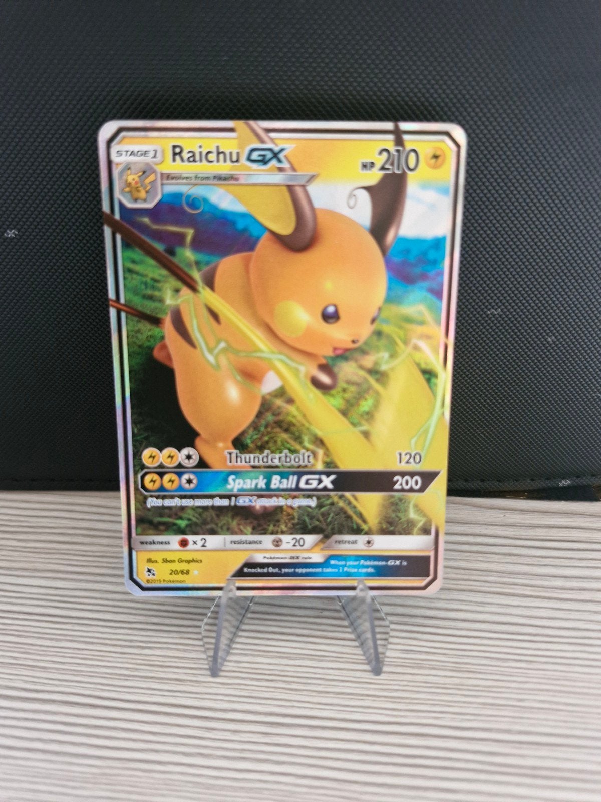 Raichu GX Pokémon Kaart - Zo goed als nieuw, Hobby en Vrije tijd, Ophalen of Verzenden, Zo goed als nieuw, Losse kaart, Foil