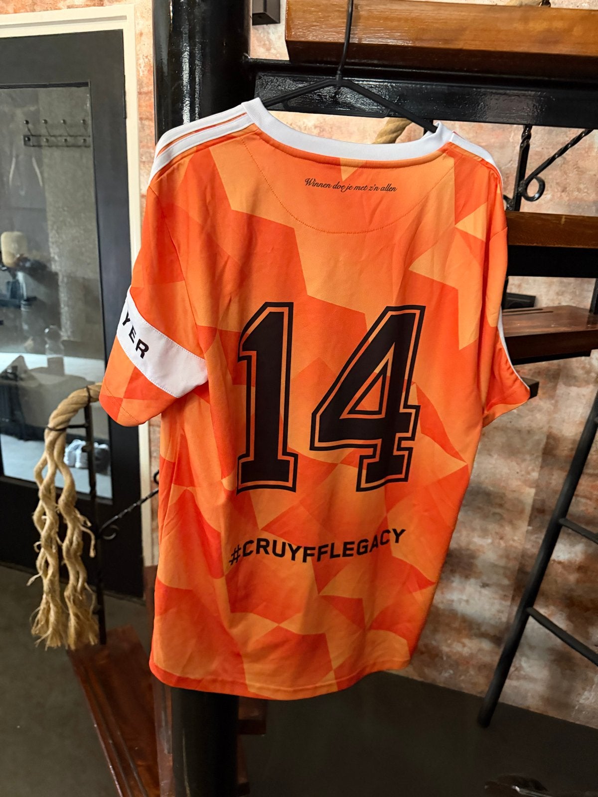 2 nieuwe Cruijff Foundation shirts Ajax - #CRUYFFLEGACY, Ophalen of Verzenden, Nieuw, Shirt