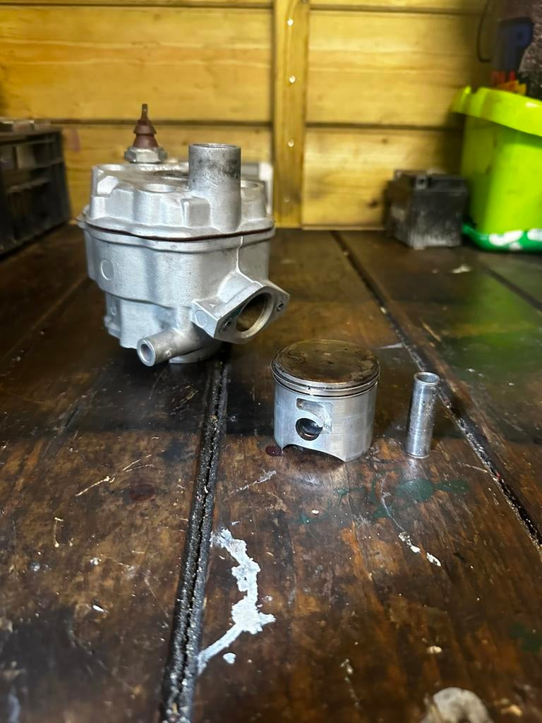 80cc airsal derbi, Fietsen en Brommers, Brommeronderdelen | Algemeen, Zo goed als nieuw, Cilinder, Ophalen of Verzenden