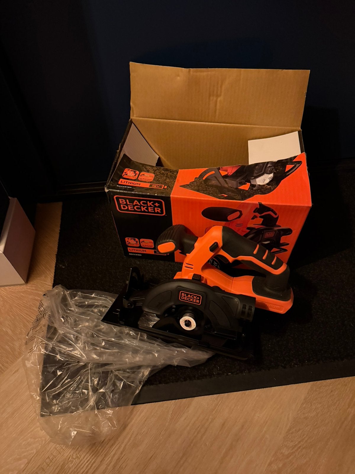 Black+Decker BDCCS18N 18V Cirkelzaag – Nieuw | Body only, Cirkelzaag, Nieuw, Ophalen of Verzenden, 30 tot 70 mm