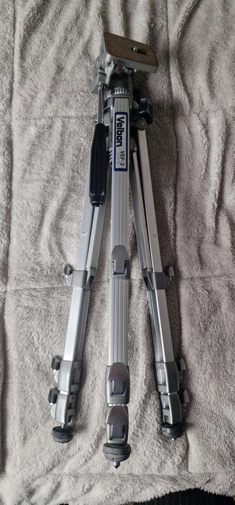 Velbon VEF-3 Statief - Gebruikt maar functioneel, Audio, Tv en Foto, Fotografie | Statieven en Balhoofden, Gebruikt, Minder dan 150 cm