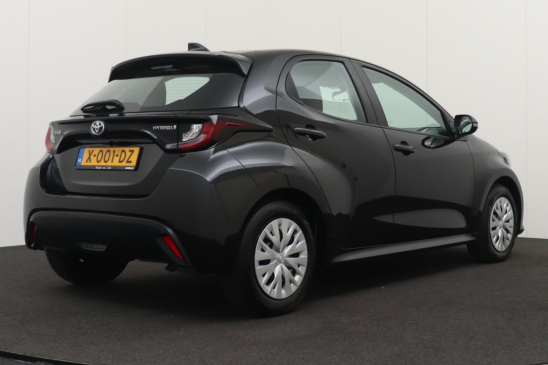 Toyota Yaris 1.5 Hybrid Aut. Business Navigatie Camera Carpl, Gebruikt, 450 kg, Bedrijf, 26 km/l