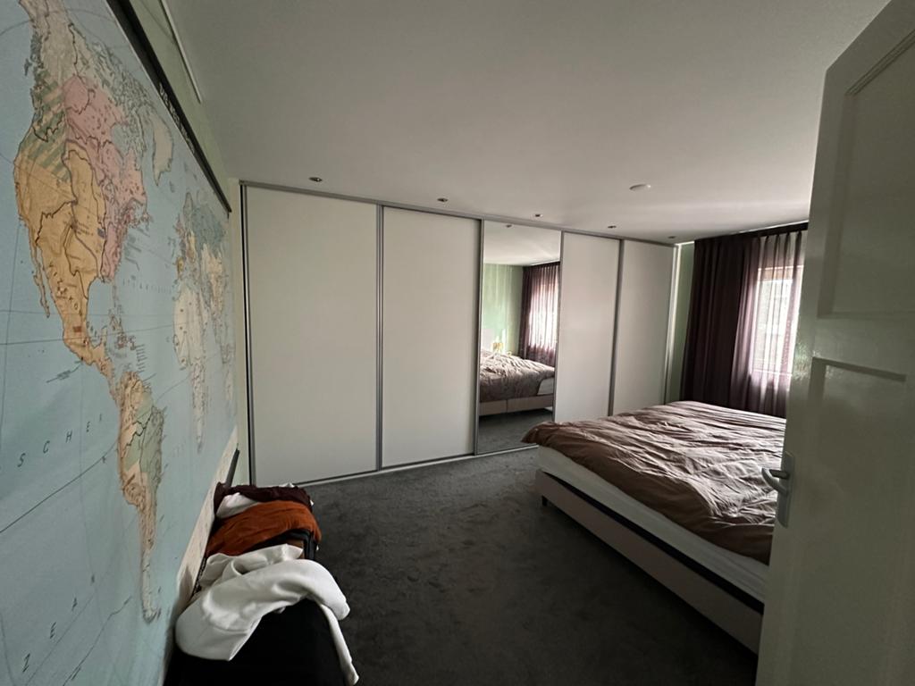 Schuifdeur kledingkast met spiegel, Gebruikt, 200 cm of meer, 200 cm of meer, 50 tot 75 cm