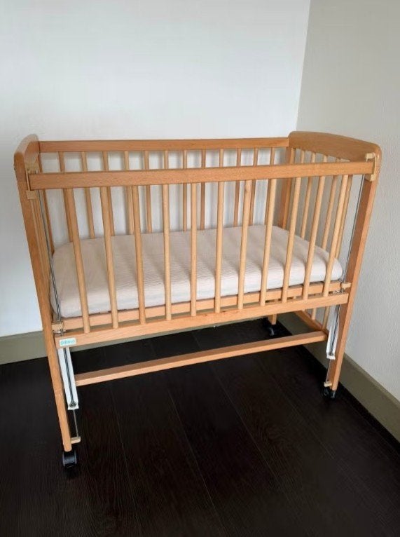 Co-sleeper (90x45cm) incl. matras, Kinderen en Baby's, Babywiegjes en Ledikanten, Ophalen, Zo goed als nieuw, Wieg