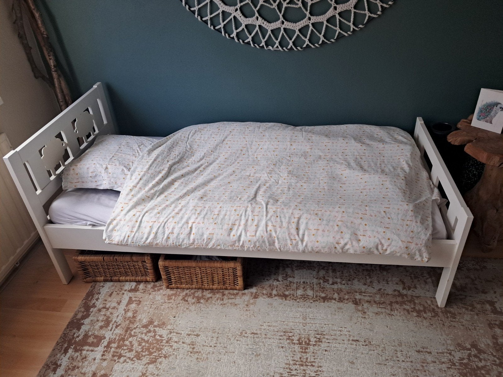 IKEA SULTAN LADE Kinderbed met schapenmotief, Ophalen, Kindvriendelijk, speels, Gebruikt, Wit