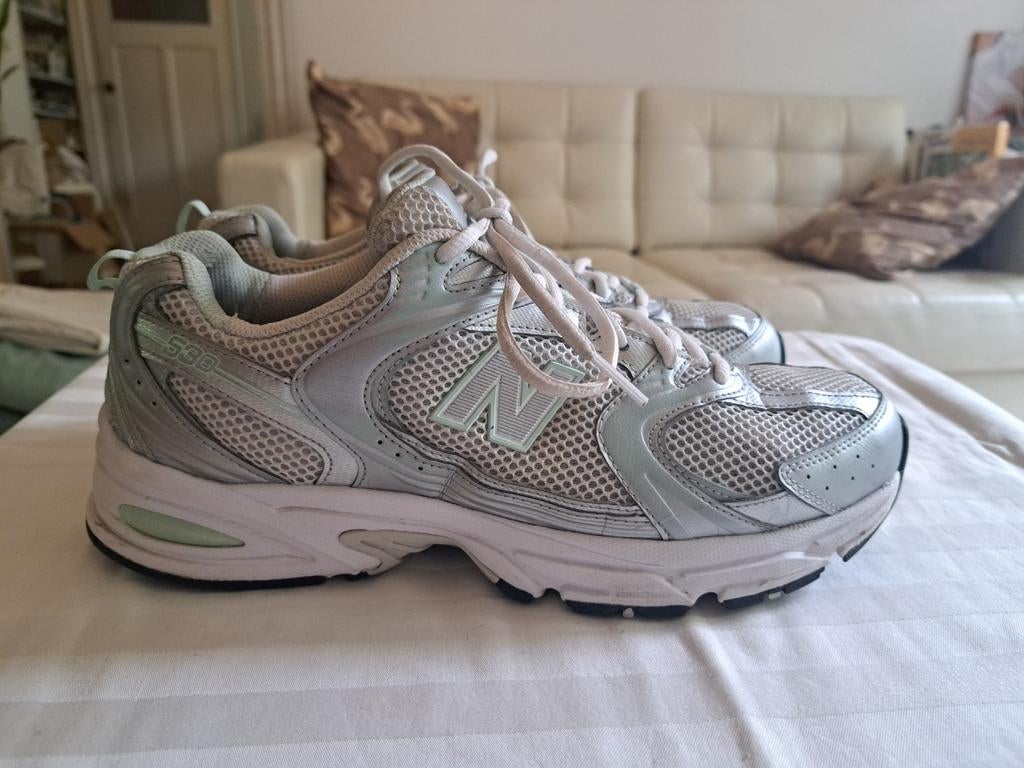 New Balance 530 sneakers mt 43 gympen, Kleding | Dames, Schoenen, New Balance, Ophalen of Verzenden, Sneakers of Gympen