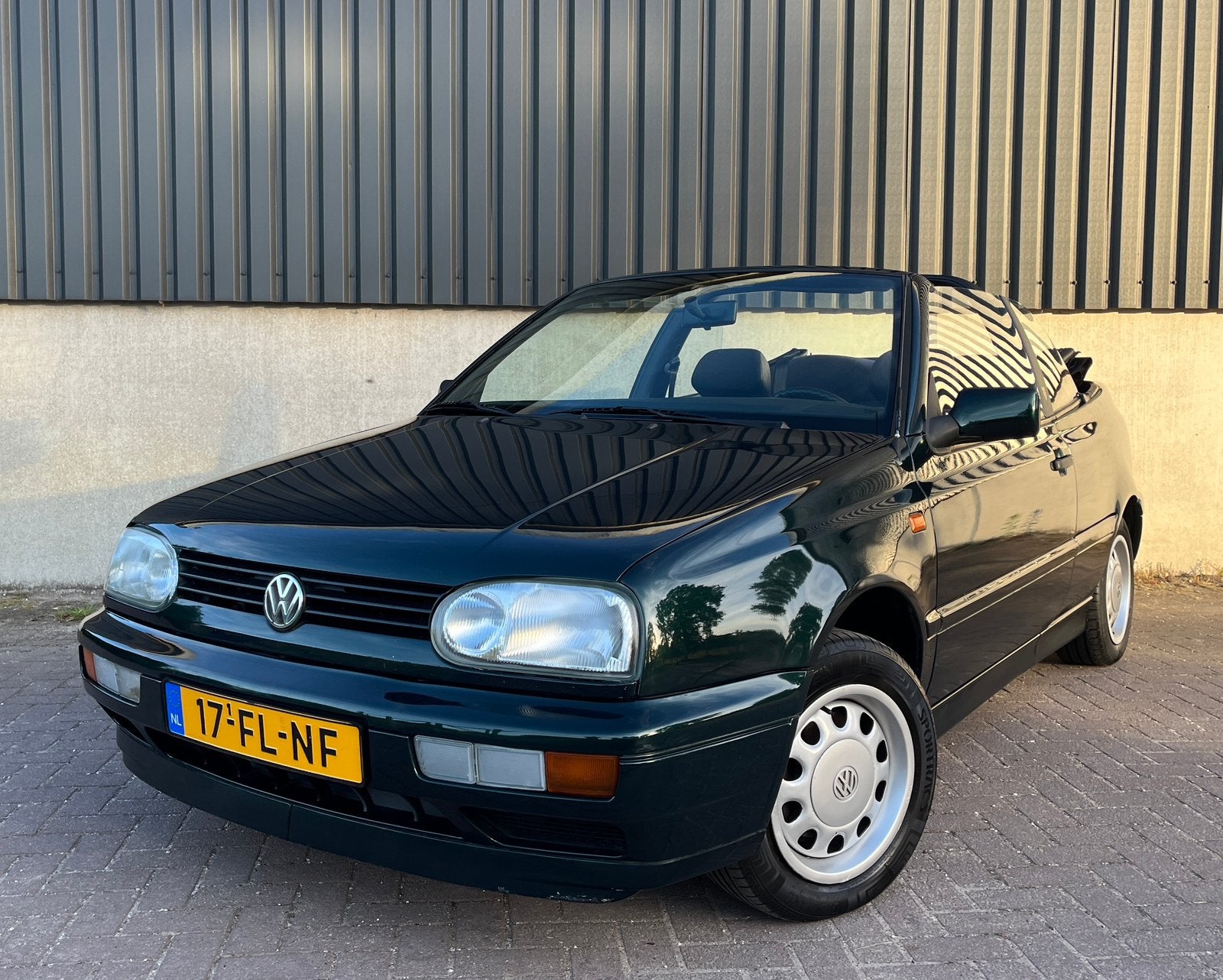 Volkswagen Golf 1.8 Cabriolet Karmann | Apk 05-2027, Auto's, Voorwielaandrijving, Stof, Zwart, 4 cilinders