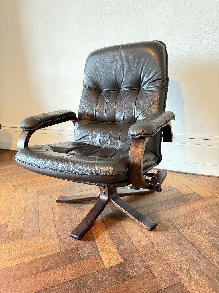 vintage UNICO draai fauteuil, Huis en Inrichting, Fauteuils, Ophalen, Gebruikt, Minder dan 75 cm, Leer