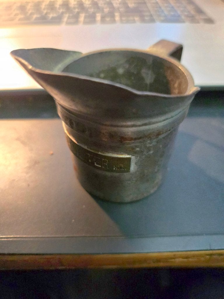 oude metalen melkmaat van 1 deciliter, H.Houtgraaf 1930-1931, Ophalen