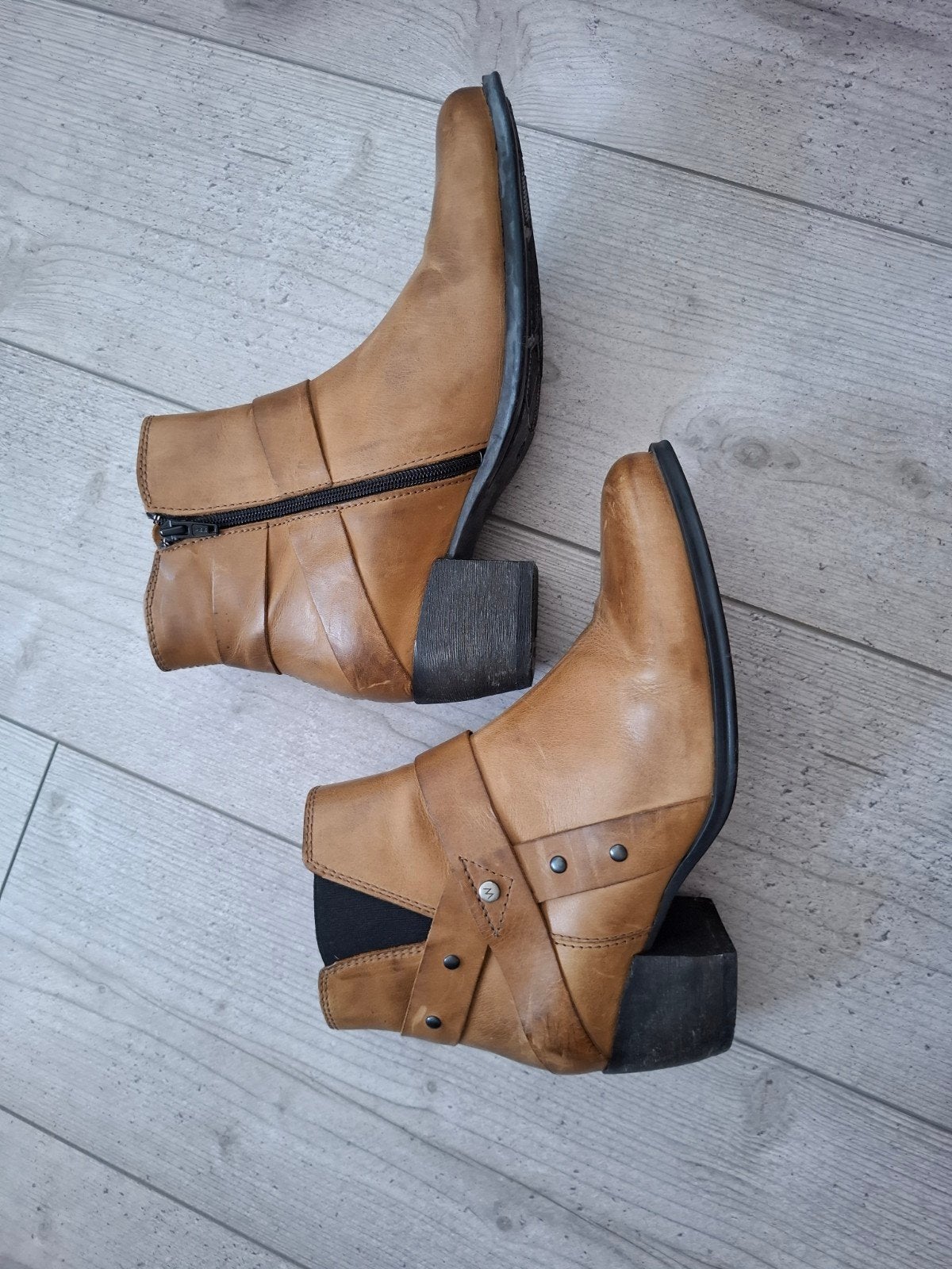 wolky maat 40 cognac kleur, Kleding | Dames, Wolky, Bruin, Lage of Enkellaarzen, Ophalen of Verzenden