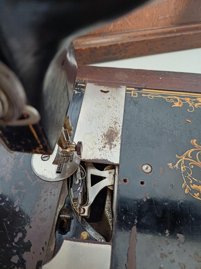 Naaimachine zonder electriciteit, Ophalen, Gebruikt, Naaimachine, Overige merken