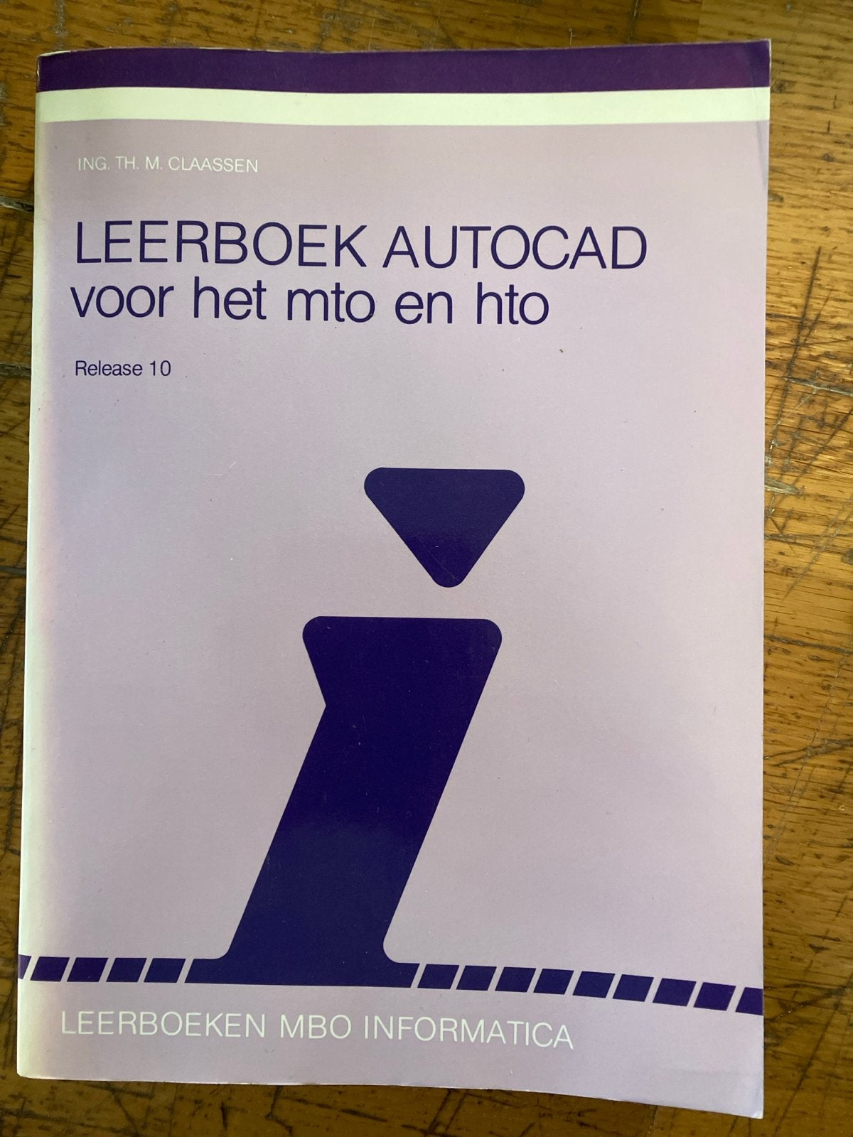 Leerboek AutoCAD voor mbo en hbo - Release 10, Ophalen of Verzenden, Beta, Gelezen, MBO