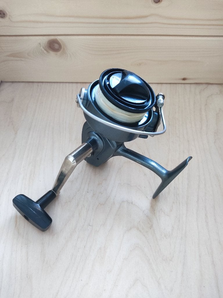 Vintage molen daiwa 402A - made in korea (probleem), Watersport en Boten, Ophalen of Verzenden, Gebruikt, Molen