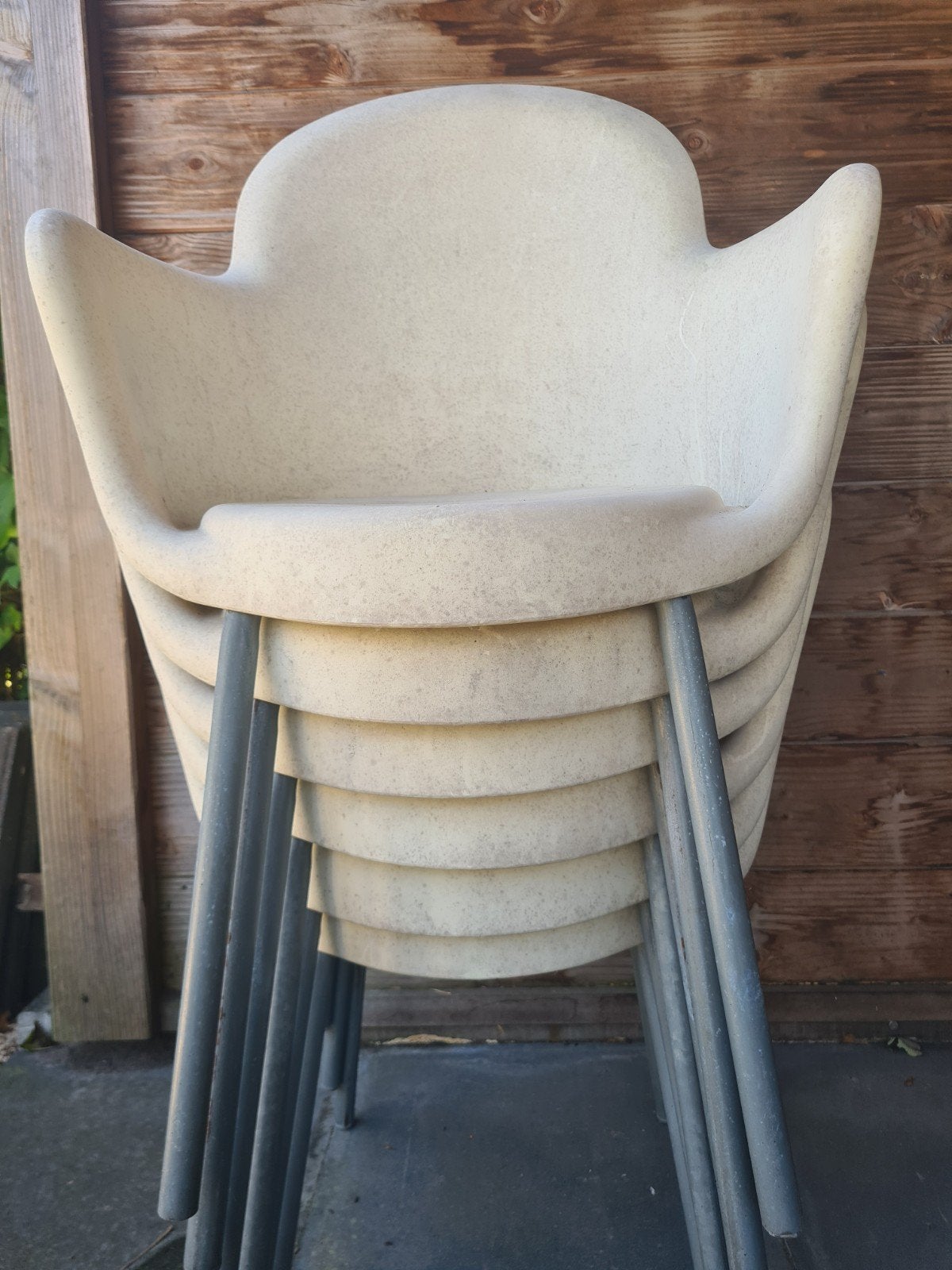 Set van 6 stapelbare stoelen - Crèmekleurig kunststof, Ophalen, Gebruikt, Overige kleuren, Modern, Praktisch