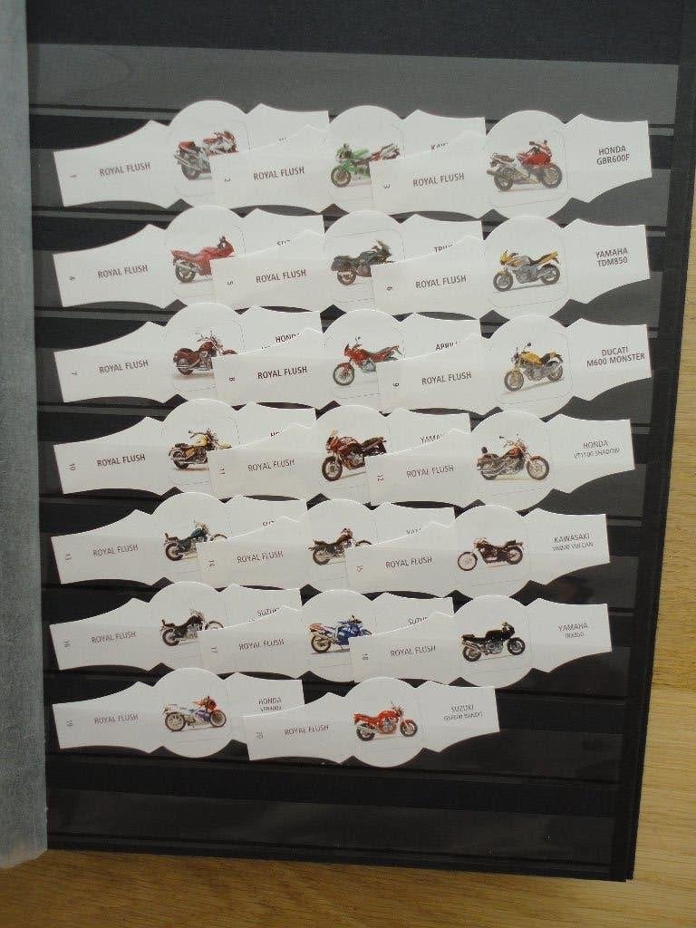 sigarenbandjes 55= 20 motoren wit, Ophalen of Verzenden, Gebruikt, Sigarenbandjes