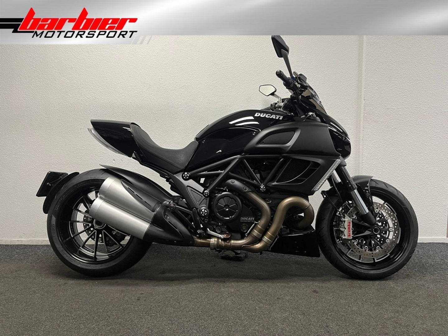Ducati DIAVEL ABS LEASE VOORDELIG!, Motoren, Motoren | Ducati, Bedrijf, Naked bike, meer dan 35 kW, 2 cilinders, Motorrijbewijs A