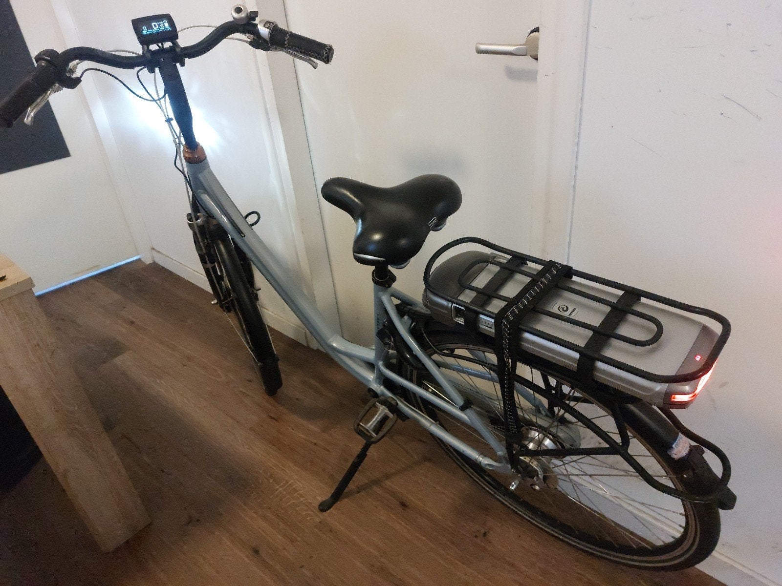 mooie elektrische fiets Batavus 7 versnelling 28inch, Fietsen en Brommers, 55 cm of meer, Ophalen of Verzenden, Zo goed als nieuw