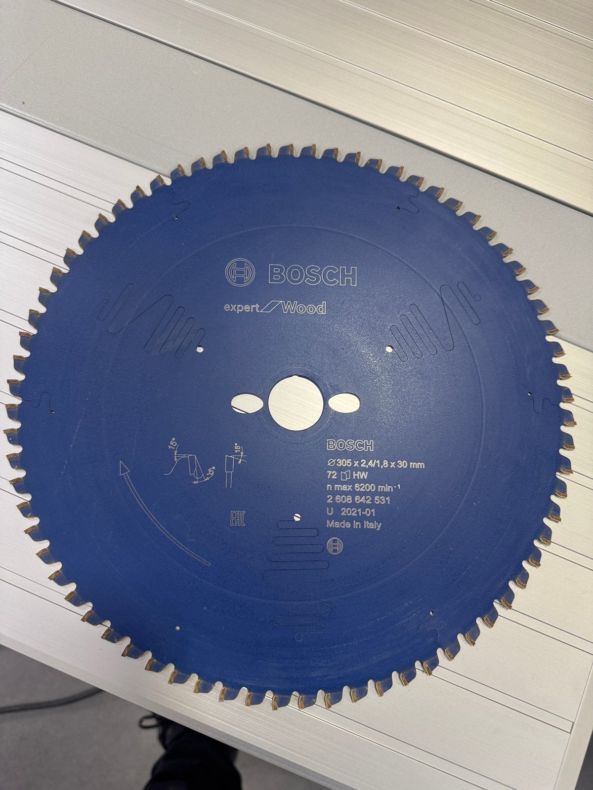 Bosch zaagtafel zaagblad 305 x2,4/1,8x30 72 tanden, Ophalen, Cirkelzaag, Zo goed als nieuw, 30 tot 70 mm