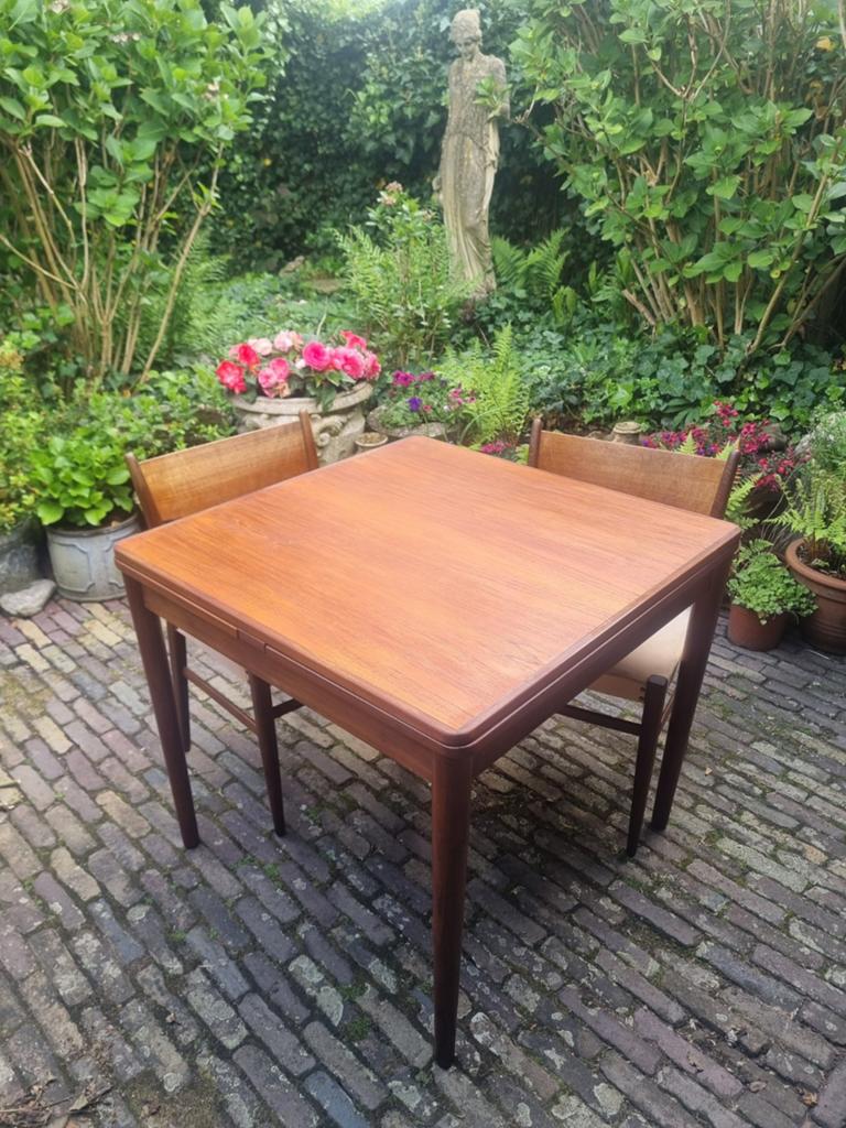 Pastoe eettafel teak met twee stoelen vintage, Ophalen, Gebruikt, 50 tot 100 cm, Vijf personen of meer