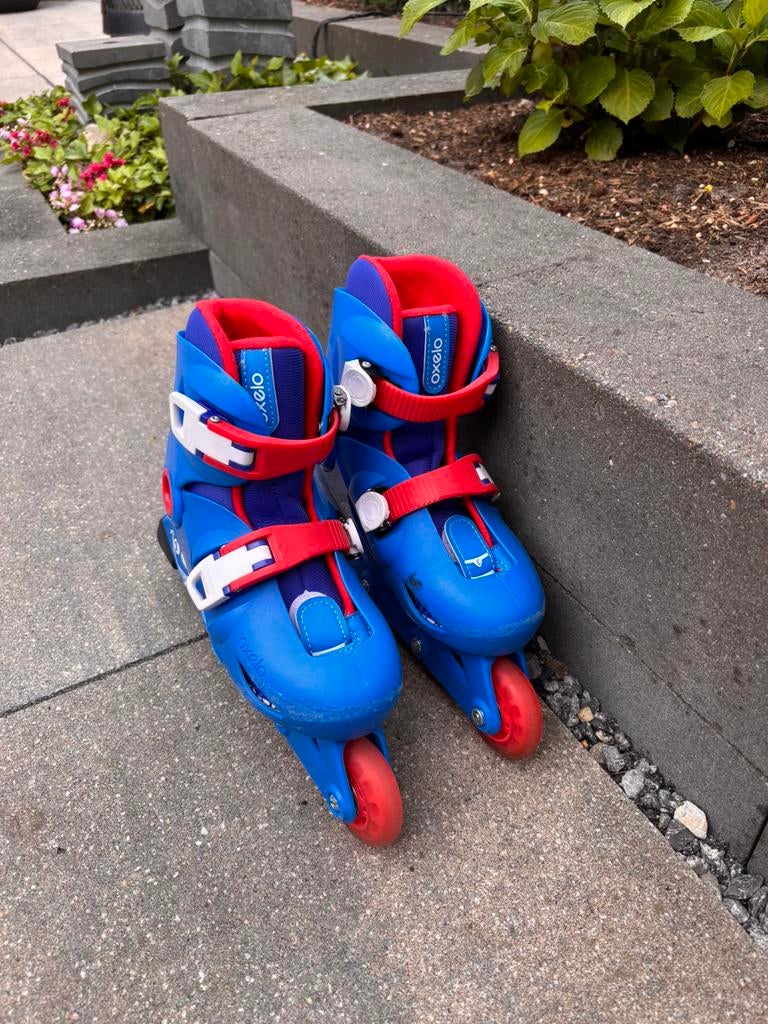 Kinderskates - Oxelo - Play3 blauw/rood - Maat 28, 29, 30, Verstelbaar, Kinderen, Ophalen of Verzenden, Zo goed als nieuw