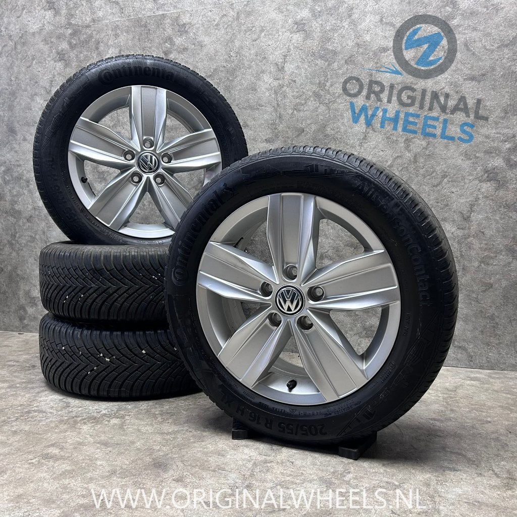 16 inch originele Bendigo velgen + all season banden