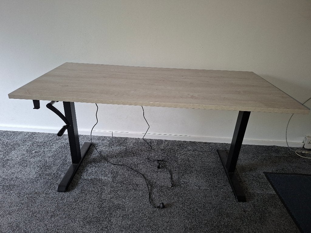 Zit sta bureau, Ophalen, Zit-sta bureau, 160 cm, Zo goed als nieuw