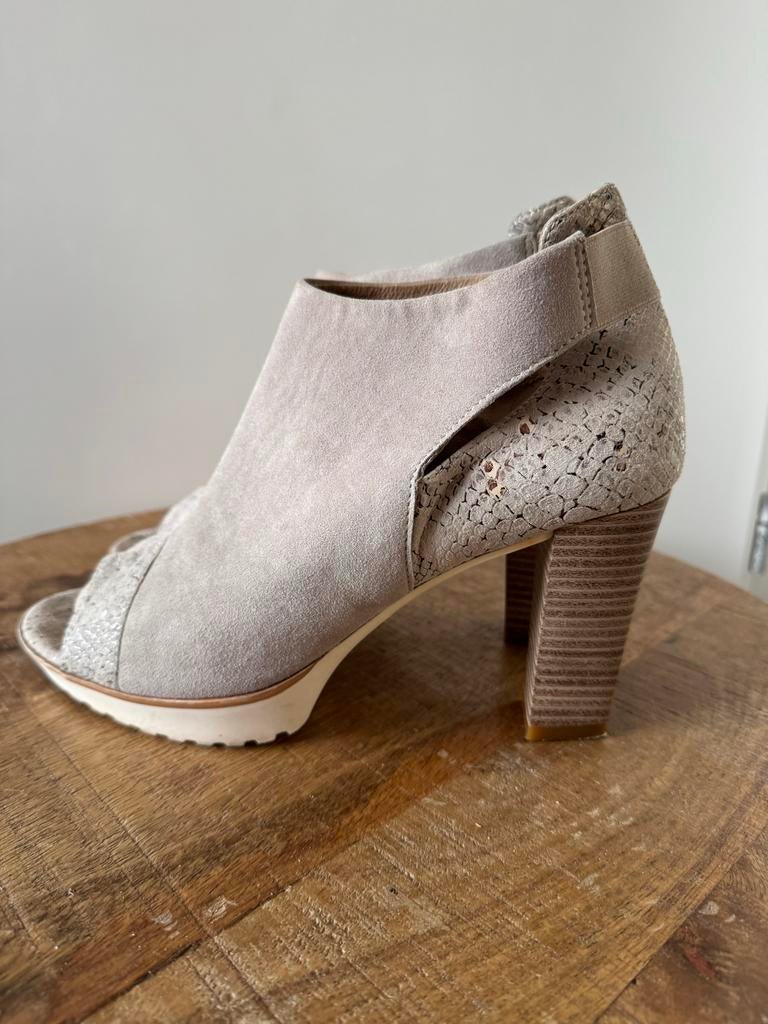 *Freeflex* Zeer nette Leren sandalen mt 40 Als Nieuw !, Verzenden, Zo goed als nieuw, Beige, Sandalen of Muiltjes