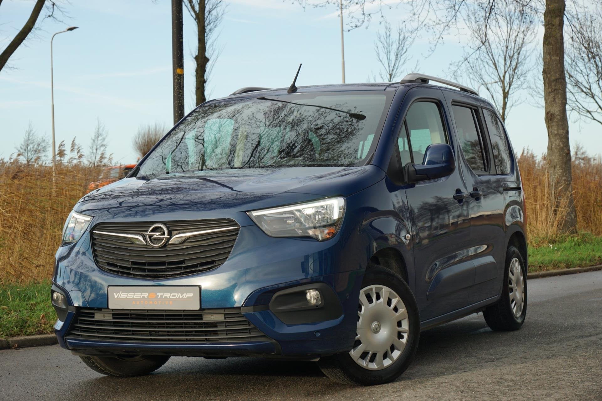 Opel Combo Life 1.2 Turbo 130pk Edition Automaat - Night Blu, Auto's, Opel, Dealer onderhouden, Stof, Gebruikt, Overige modellen