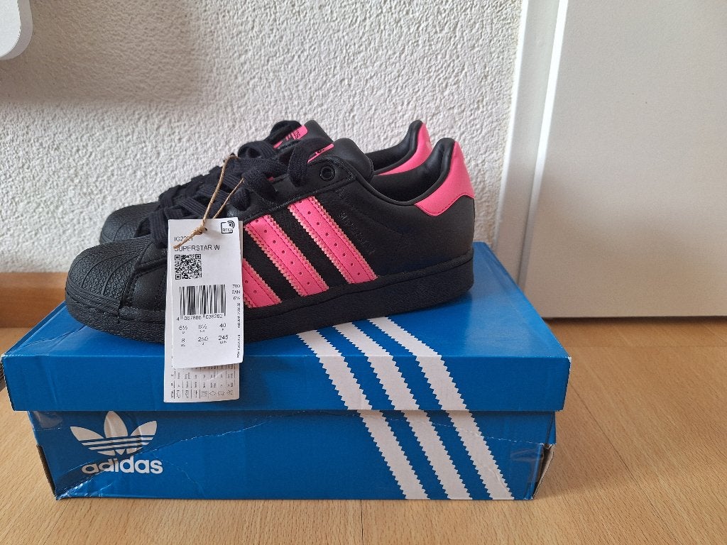 Nieuwe adidas superstar sneakers zwart roze mt 40 dames, Kleding | Dames, Schoenen, Ophalen, Zwart, Nieuw, Sneakers of Gympen