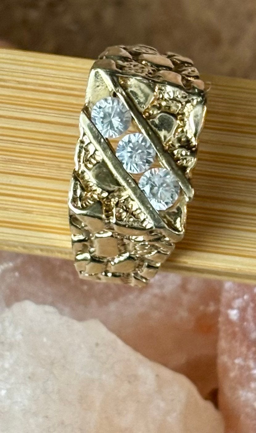 Gouden Piet Ring (croco) met 3 Zirkonia's - Maat 21/22, Met kristal, Gebruikt, 20 of groter, Ophalen of Verzenden